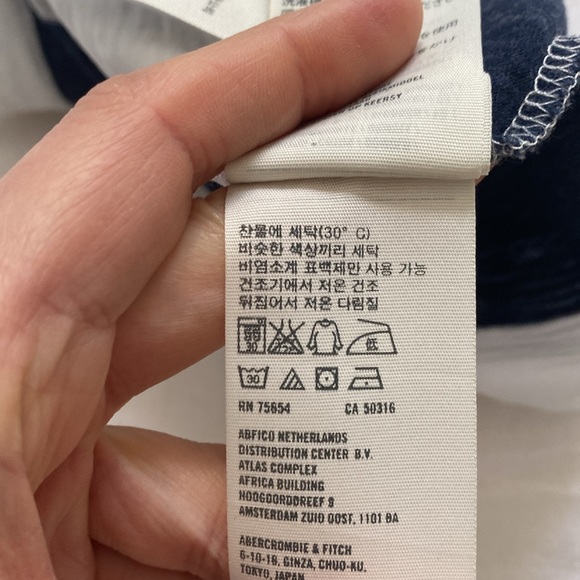 Hollister striped T-shirt size S - Picture 6 of 6